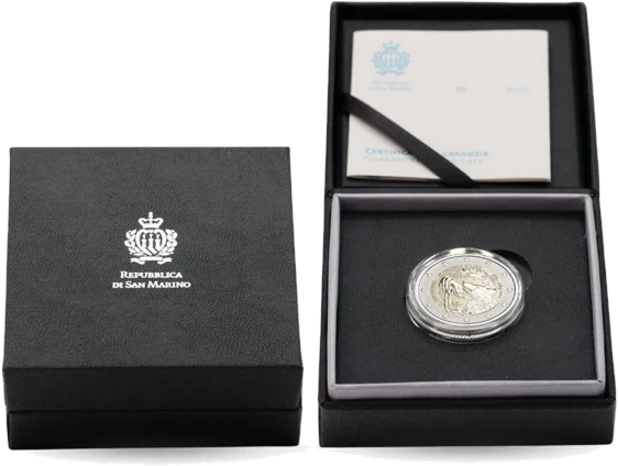 Die Münze in Reverse Proof im Etui mit Echtheitszertifikat. Auflage: 4.000 Exemplare.