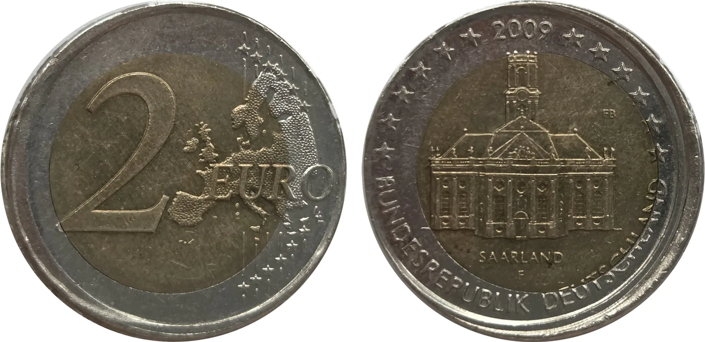 Zum Vergrößern klicken Deutschland 2 Euro 2009 „Saarland“ F, etwa 10 % dezentriert geprägt. Der Rohling lag beim Prägevorgang minimal versetzt zwischen den Prägestempeln.